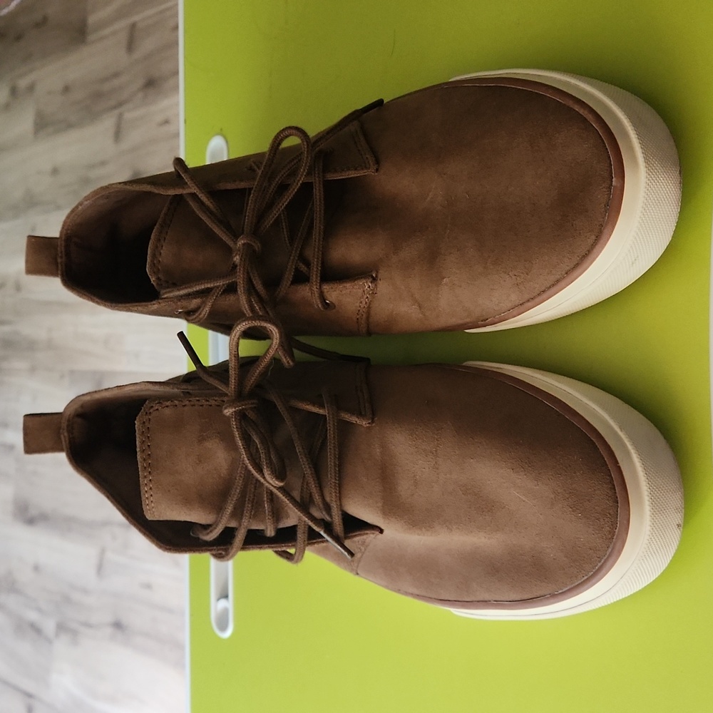 Chukka Sneakers